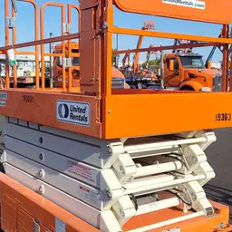 2017 Snorkel S4732E Scissor Lift