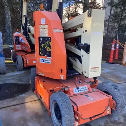 2016 JLG E300AJP Articulating Boom Lift