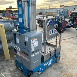 2016 Genie GR-20 Self-Propelled One-Person Lift