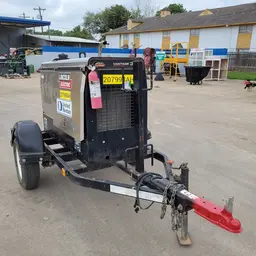 2018 Lincoln Electric Vantage 300 Welder