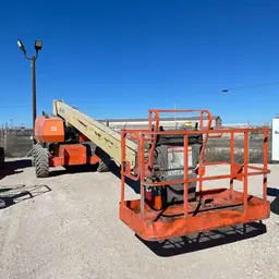 2013 JLG 800S Boom Lift