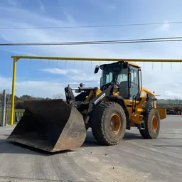 2019 JCB 427ZX Wheel Loader
