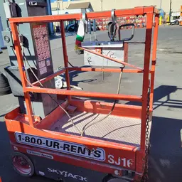 2017 Skyjack SJ16 Self-Propelled One-Person Lift