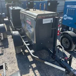 2019 Lincoln Electric VANTAGE 322 Welder