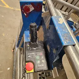 2014 Genie GR-20 Self-Propelled One-Person Lift
