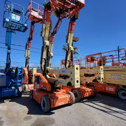 2013 JLG E400AJPN Articulating Boom Lift