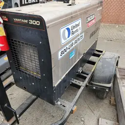 2018 Lincoln Electric Vantage 300 Welder