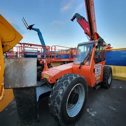 2017 SKYTRAK 10054 Forklift