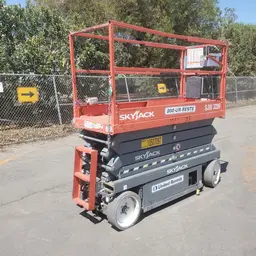 2016 Skyjack SJIII3226 Scissor Lift