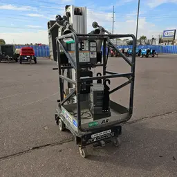 2017 JLG 25AM-DC Pusharound Lift