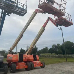 2012 JLG 800A Articulating Boom Lift