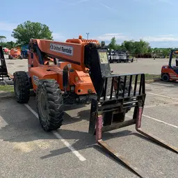2015 SKYTRAK 8042 Forklift