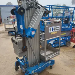 2018 Genie AWP-30SDC Pusharound Lift