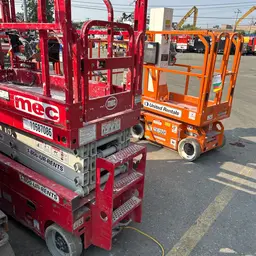 2017 MEC 1930SE Scissor Lift