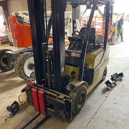 2012 YALE GP050LX Warehouse Forklift