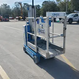 2016 Genie GR-20 Self-Propelled One-Person Lift