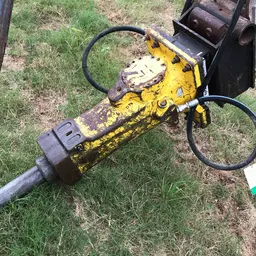2016 Atlas Copco SB 452 Attachment