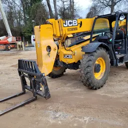 2015 JCB 507-42 Forklift