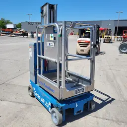 2017 Genie GR-20 Self-Propelled One-Person Lift