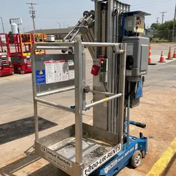 2018 Genie AWP-30SDC Pusharound Lift