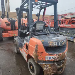 2018 Toyota 8FGU25 Warehouse Forklift