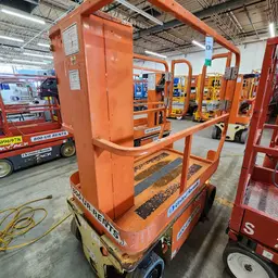 2014 JLG 1230ES Self-Propelled One-Person Lift
