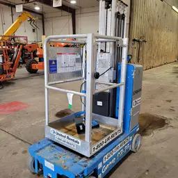 2016 Genie GR-20 Self-Propelled One-Person Lift