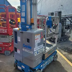 2015 Genie GR-20 Self-Propelled One-Person Lift