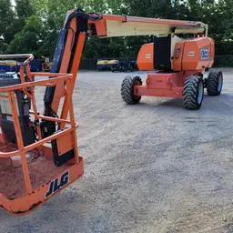 2015 JLG 800AJ Articulating Boom Lift
