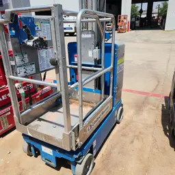2017 Genie GR-20 Self-Propelled One-Person Lift
