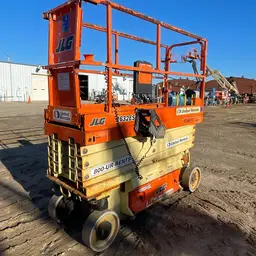 2018 JLG 2632ES Scissor Lift