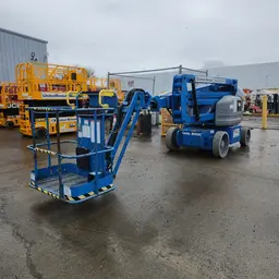 2016 Genie Z-40/23N RJ Articulating Boom Lift