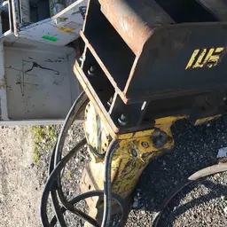 2017 Atlas Copco SB 452 Attachment
