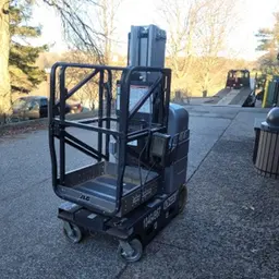 2016 JLG 20MVL Self-Propelled One-Person Lift