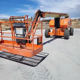 2015 JLG 800AJ Articulating Boom Lift