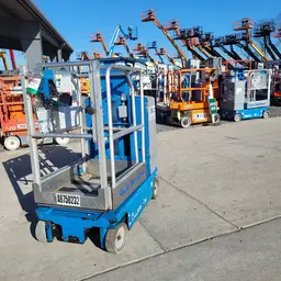 2017 Genie GR-12 Self-Propelled One-Person Lift