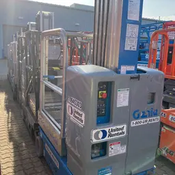 2017 Genie GR-20 Self-Propelled One-Person Lift