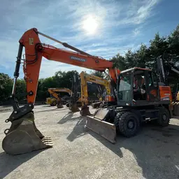 2017 Doosan DX190W-5-US40 Excavator
