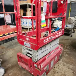 2018 MEC 1330SE Scissor Lift