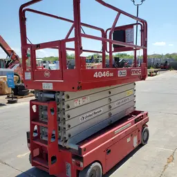 2018 MEC 4046SE Scissor Lift