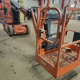 2014 JLG E300AJP Articulating Boom Lift