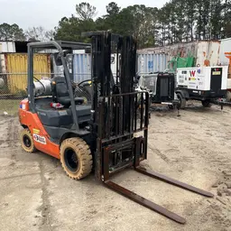2017 Toyota 8FGU25 Warehouse Forklift