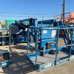 2014 Genie Z-45/25 DC Articulating Boom Lift