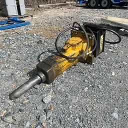 2016 Atlas Copco SB 452 Attachment