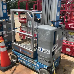 2016 Genie GR-20 Self-Propelled One-Person Lift