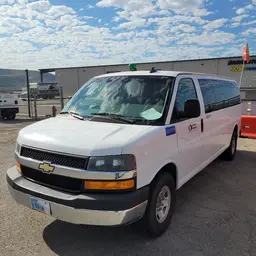 2017 CHEVROLET 3500EXTLTGRWD Vehicle