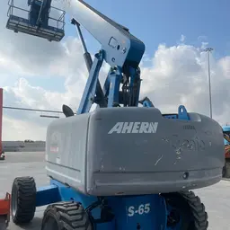 2014 Genie S-65 Boom Lift