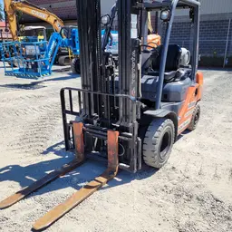 2018 Toyota 8FGU25 Warehouse Forklift