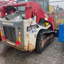 2017 Takeuchi TL10V2-CR Track Loader