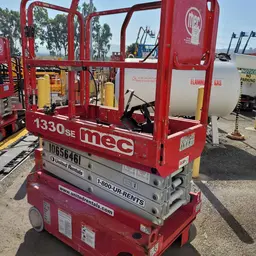 2017 MEC 1330SE Scissor Lift